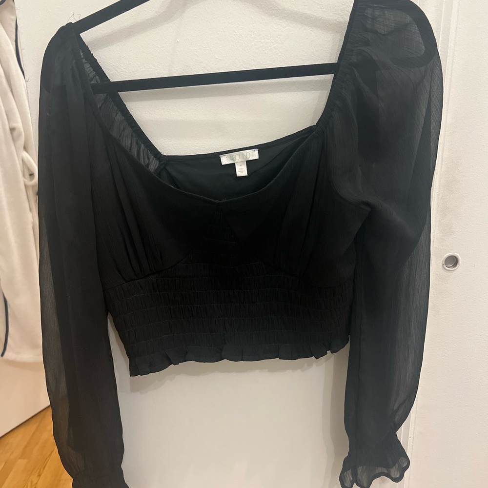 Blouse with mesh Sleeves